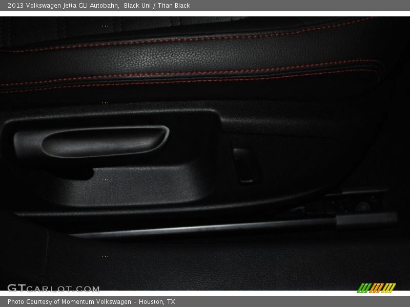 Black Uni / Titan Black 2013 Volkswagen Jetta GLI Autobahn