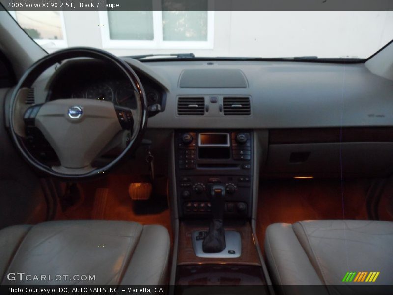 Black / Taupe 2006 Volvo XC90 2.5T