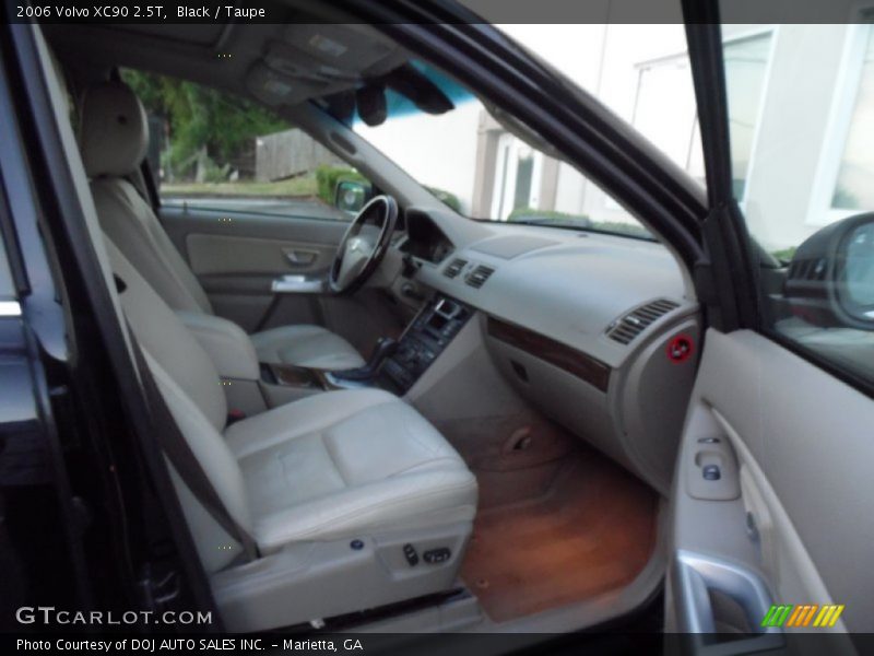 Black / Taupe 2006 Volvo XC90 2.5T
