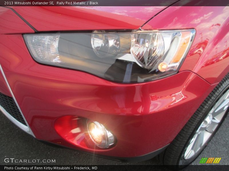 Rally Red Metallic / Black 2013 Mitsubishi Outlander SE