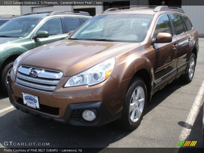 Caramel Bronze Pearl / Ivory 2013 Subaru Outback 2.5i Premium