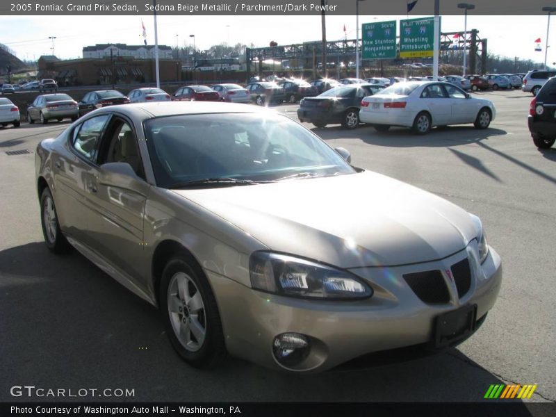 Sedona Beige Metallic / Parchment/Dark Pewter 2005 Pontiac Grand Prix Sedan
