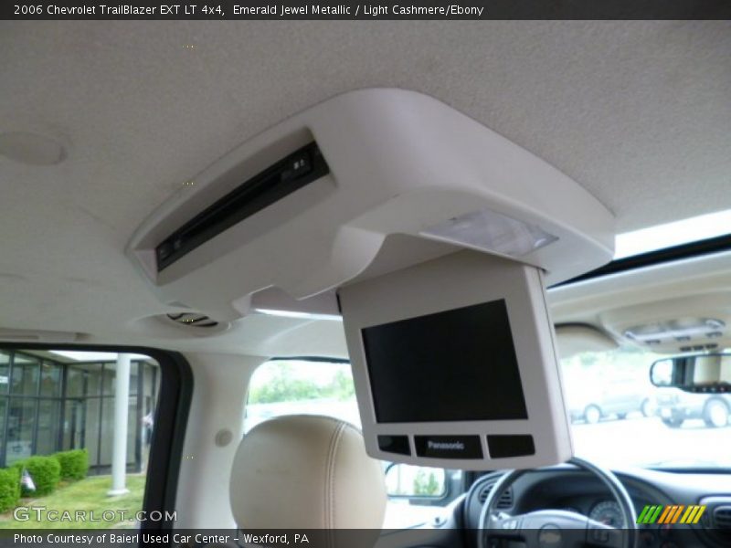 Emerald Jewel Metallic / Light Cashmere/Ebony 2006 Chevrolet TrailBlazer EXT LT 4x4
