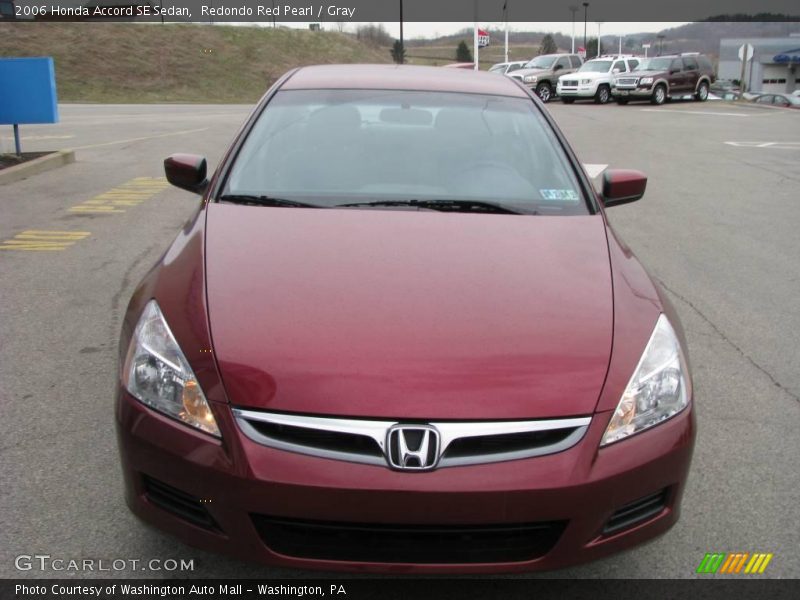 Redondo Red Pearl / Gray 2006 Honda Accord SE Sedan