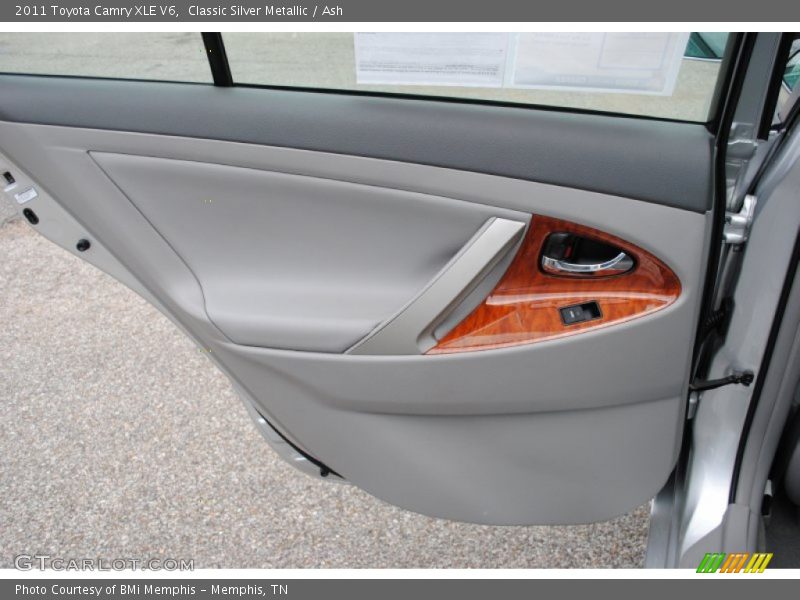 Classic Silver Metallic / Ash 2011 Toyota Camry XLE V6