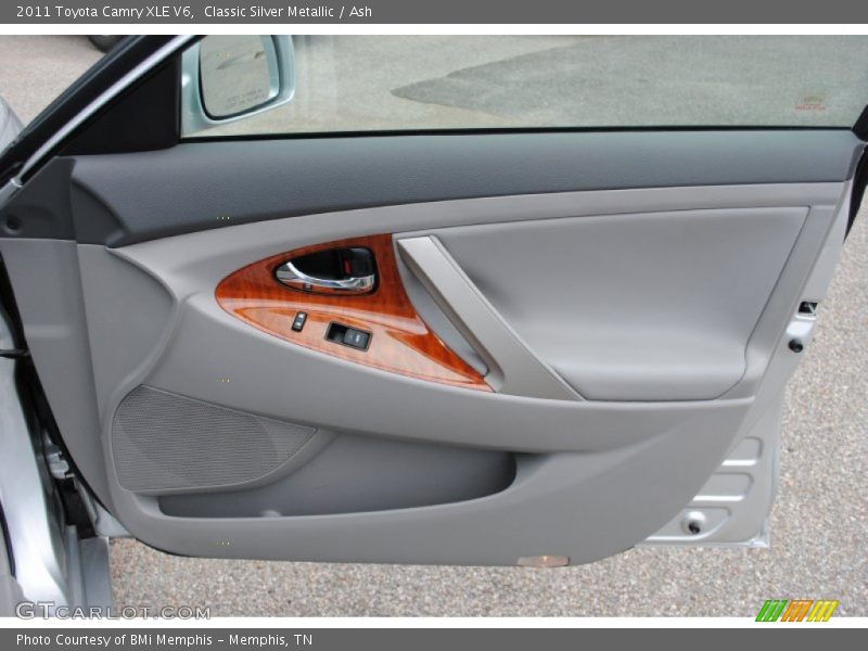 Classic Silver Metallic / Ash 2011 Toyota Camry XLE V6