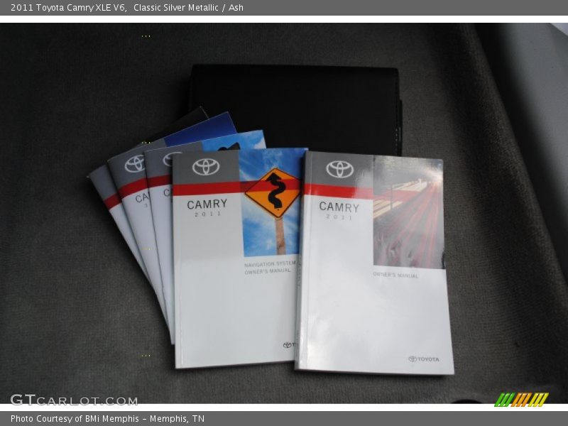 Classic Silver Metallic / Ash 2011 Toyota Camry XLE V6