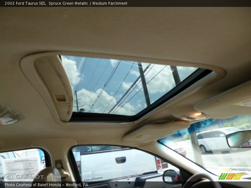 Spruce Green Metallic / Medium Parchment 2003 Ford Taurus SES