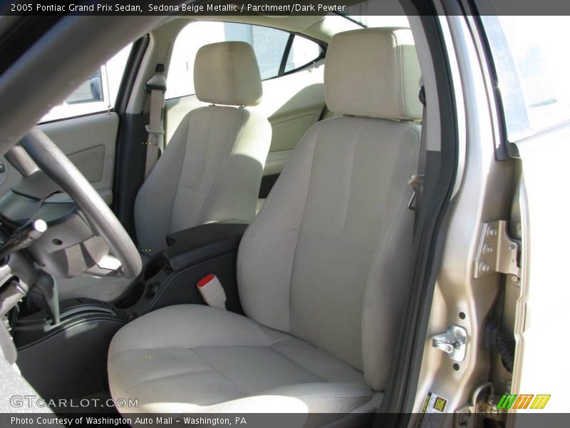 Sedona Beige Metallic / Parchment/Dark Pewter 2005 Pontiac Grand Prix Sedan