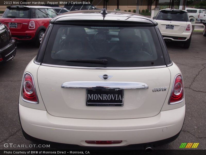 Pepper White / Carbon Black 2013 Mini Cooper Hardtop