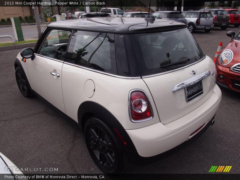 Pepper White / Carbon Black 2013 Mini Cooper Hardtop