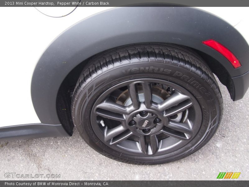 Pepper White / Carbon Black 2013 Mini Cooper Hardtop