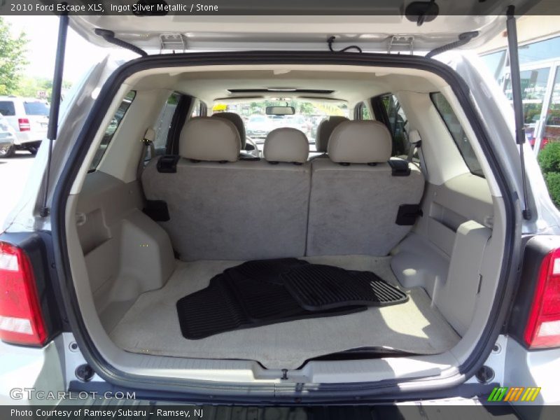 Ingot Silver Metallic / Stone 2010 Ford Escape XLS