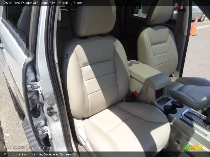 Ingot Silver Metallic / Stone 2010 Ford Escape XLS