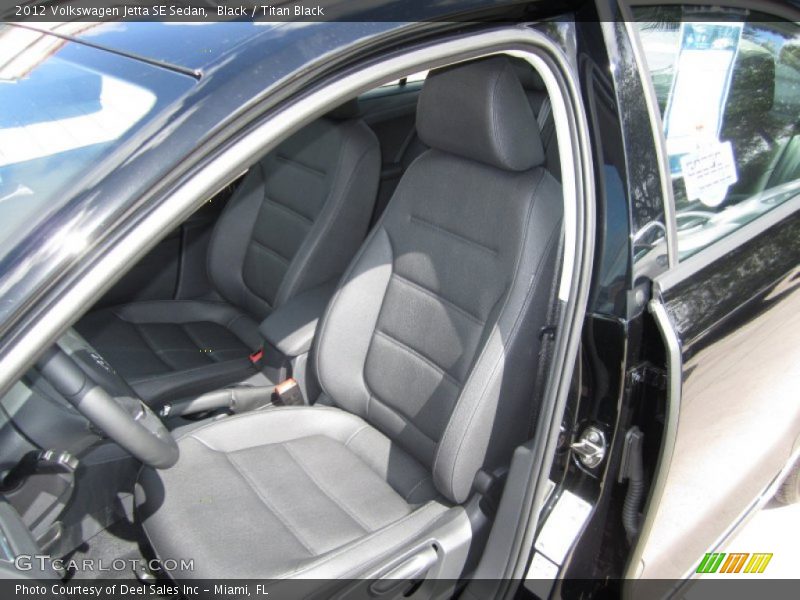 Black / Titan Black 2012 Volkswagen Jetta SE Sedan