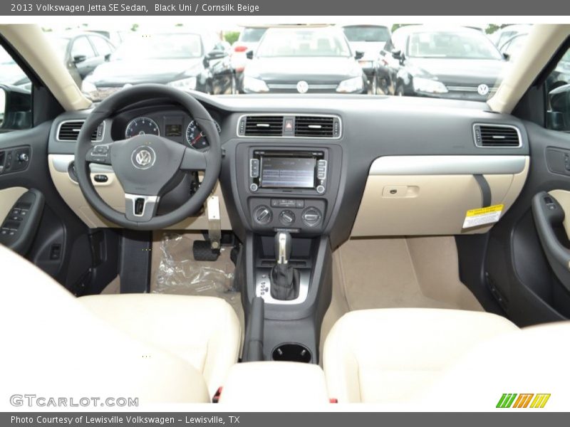 Black Uni / Cornsilk Beige 2013 Volkswagen Jetta SE Sedan