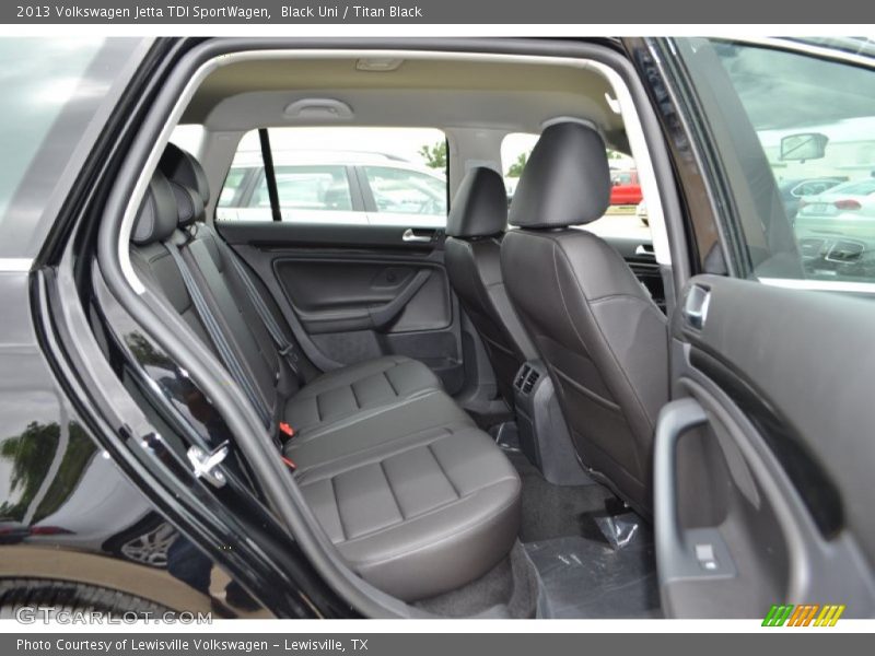 Black Uni / Titan Black 2013 Volkswagen Jetta TDI SportWagen