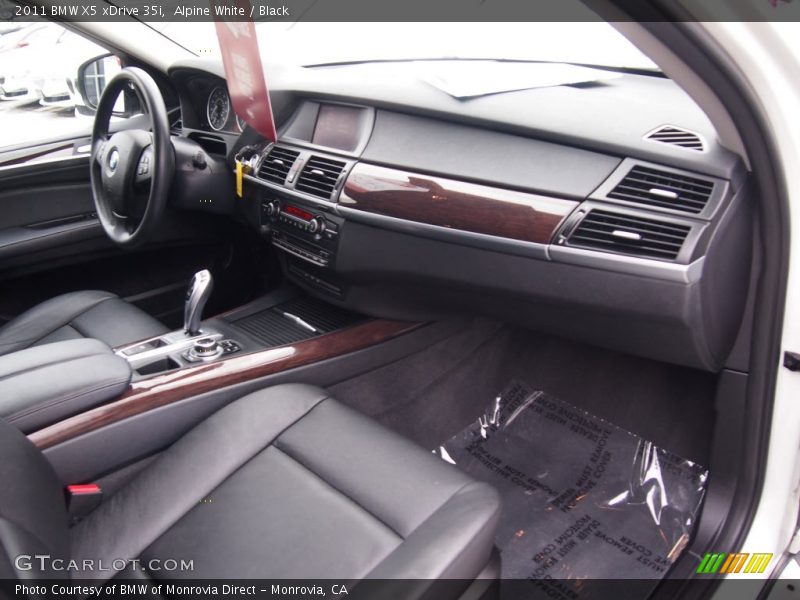 Alpine White / Black 2011 BMW X5 xDrive 35i