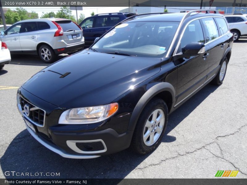 Black / Off Black 2010 Volvo XC70 3.2 AWD