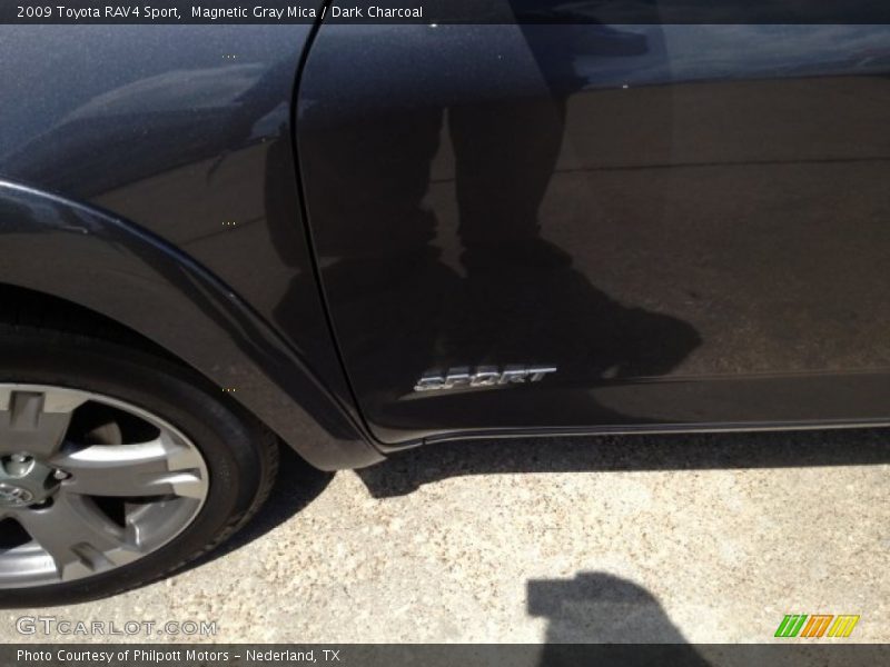Magnetic Gray Mica / Dark Charcoal 2009 Toyota RAV4 Sport