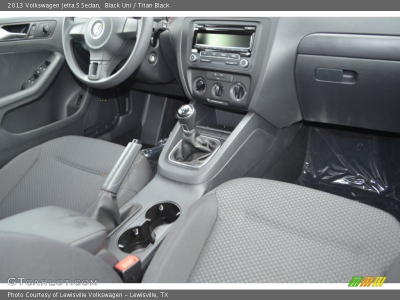 Black Uni / Titan Black 2013 Volkswagen Jetta S Sedan