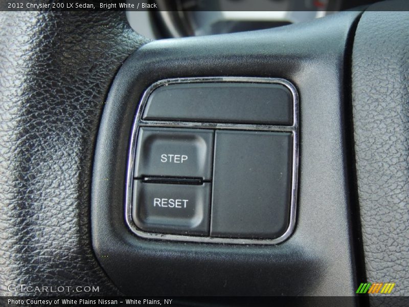 Bright White / Black 2012 Chrysler 200 LX Sedan