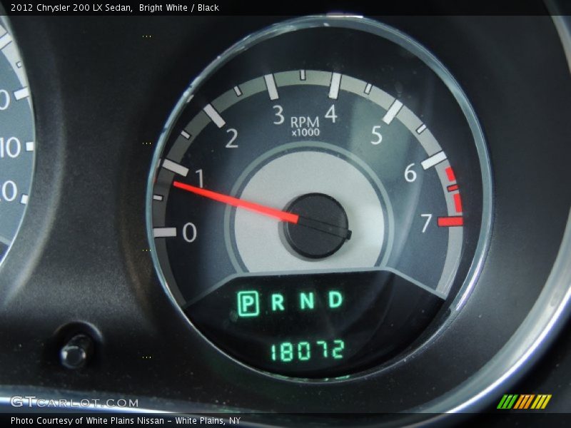 Bright White / Black 2012 Chrysler 200 LX Sedan