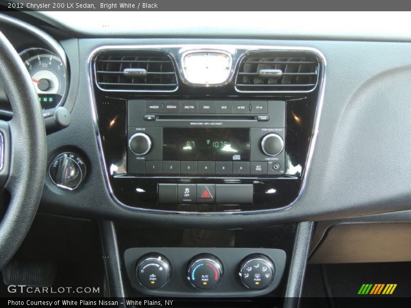 Bright White / Black 2012 Chrysler 200 LX Sedan