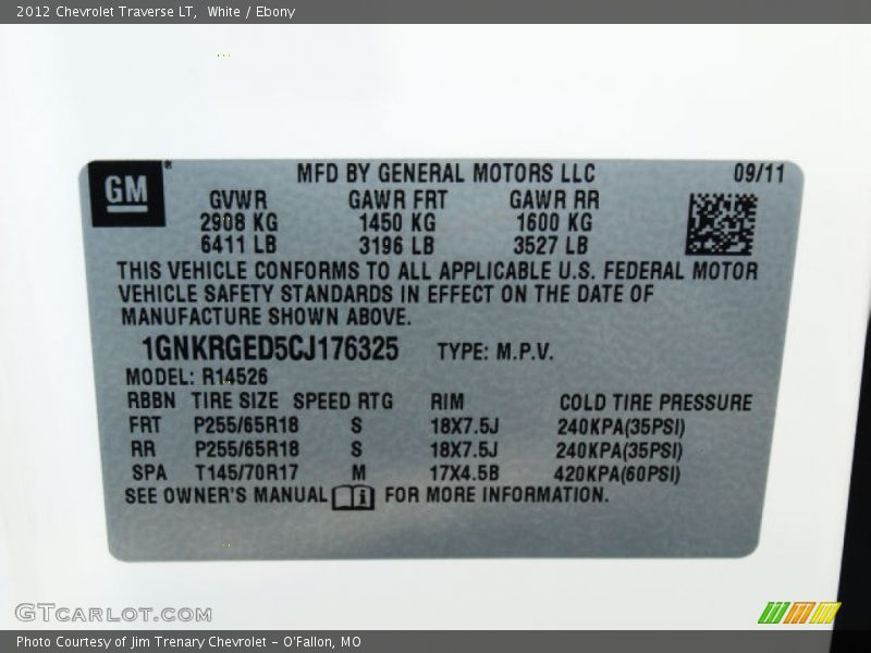 White / Ebony 2012 Chevrolet Traverse LT