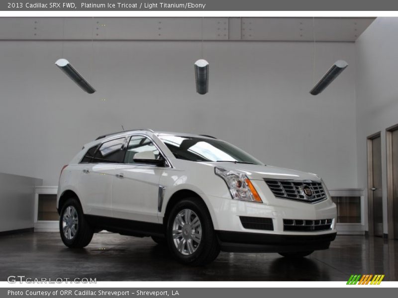 Platinum Ice Tricoat / Light Titanium/Ebony 2013 Cadillac SRX FWD