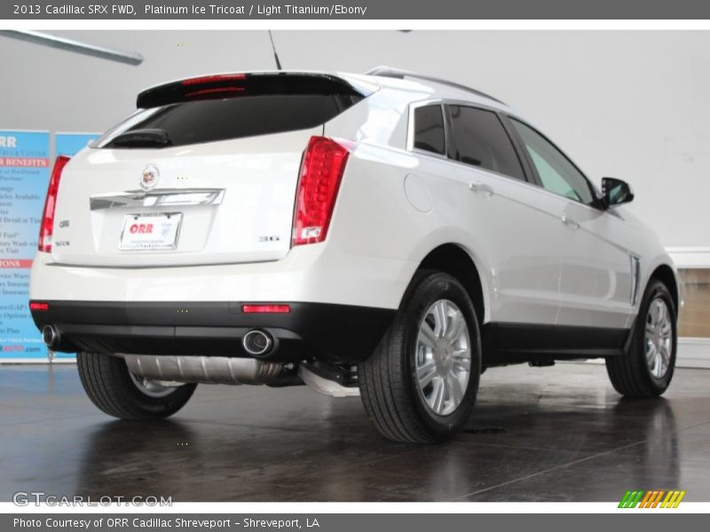 Platinum Ice Tricoat / Light Titanium/Ebony 2013 Cadillac SRX FWD