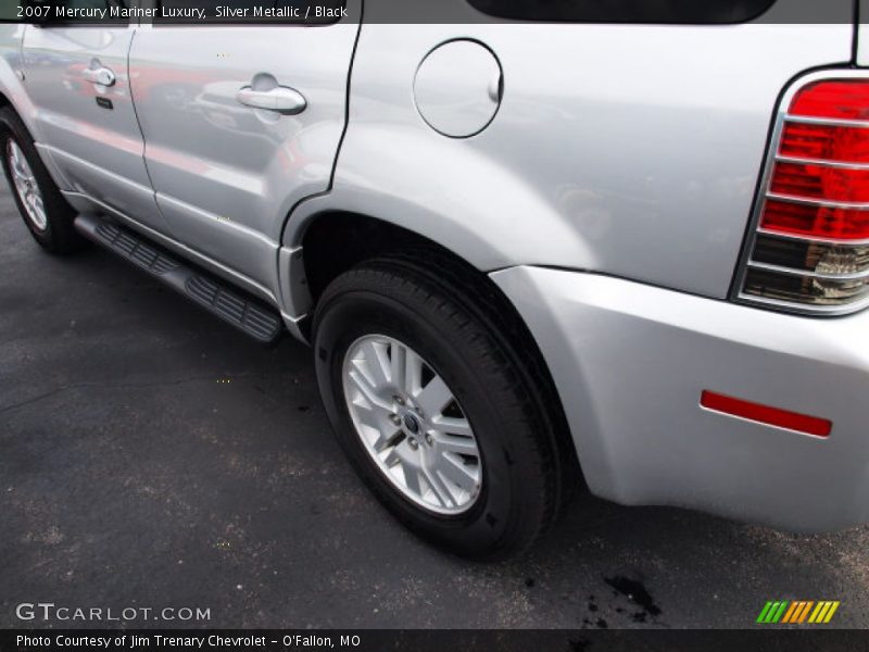 Silver Metallic / Black 2007 Mercury Mariner Luxury