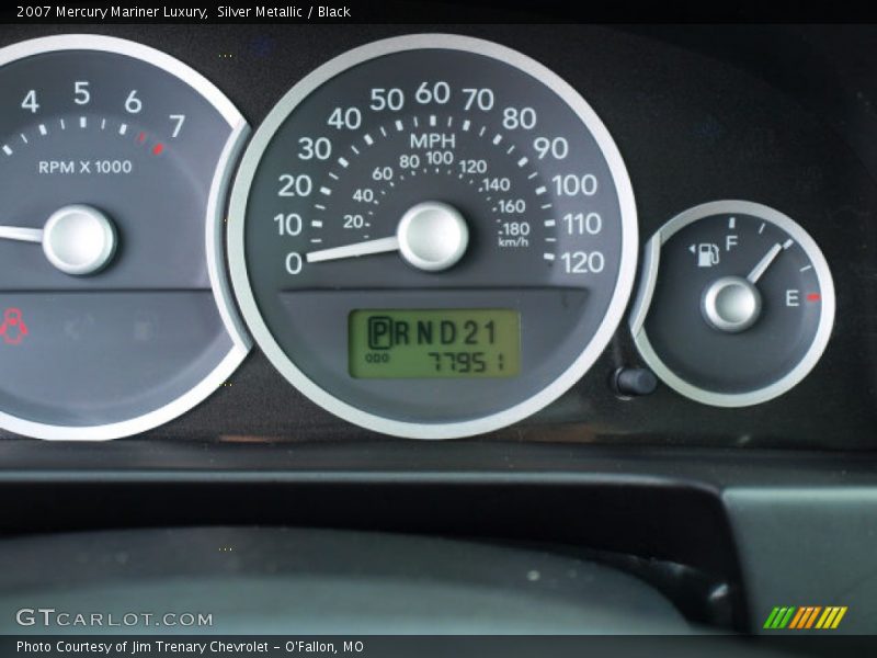 Silver Metallic / Black 2007 Mercury Mariner Luxury