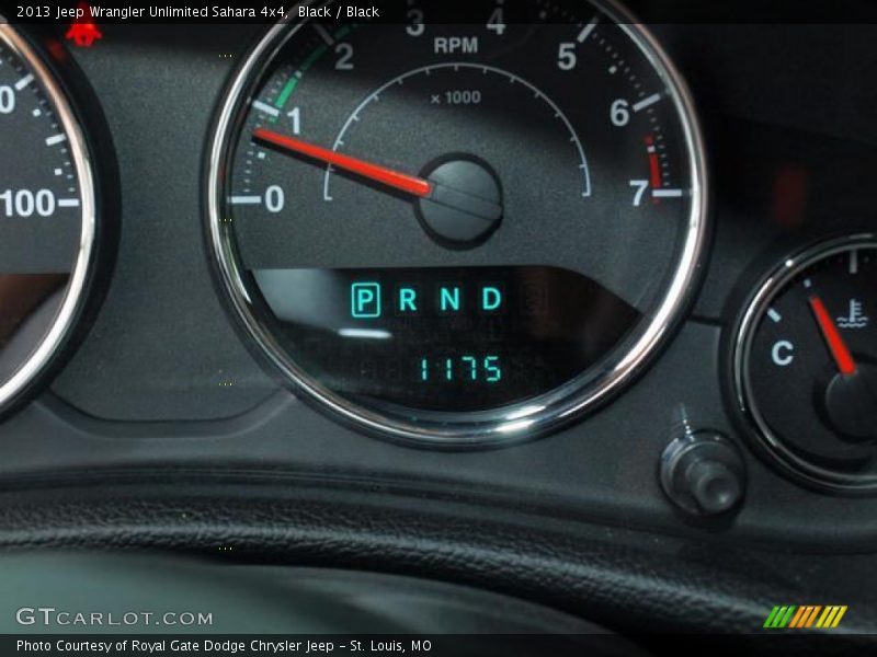 Black / Black 2013 Jeep Wrangler Unlimited Sahara 4x4