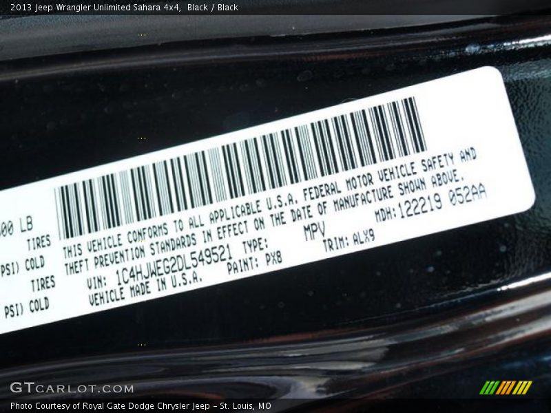 Black / Black 2013 Jeep Wrangler Unlimited Sahara 4x4