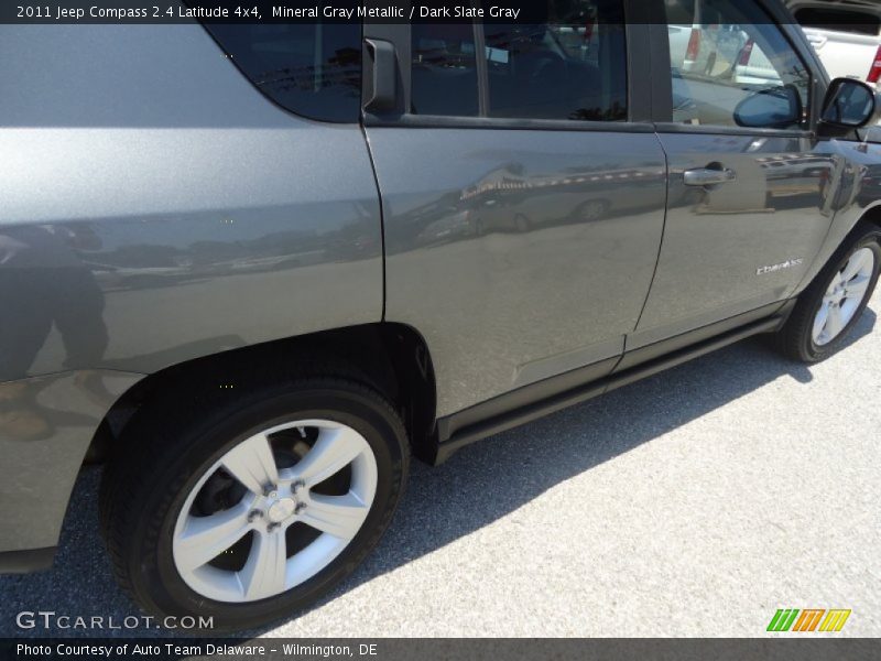 Mineral Gray Metallic / Dark Slate Gray 2011 Jeep Compass 2.4 Latitude 4x4