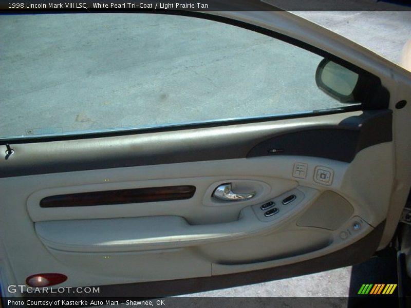 White Pearl Tri-Coat / Light Prairie Tan 1998 Lincoln Mark VIII LSC