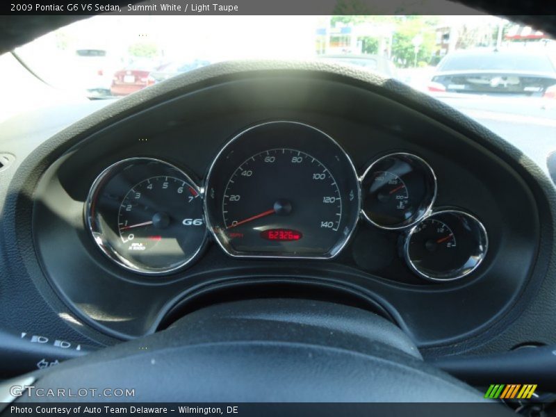 Summit White / Light Taupe 2009 Pontiac G6 V6 Sedan