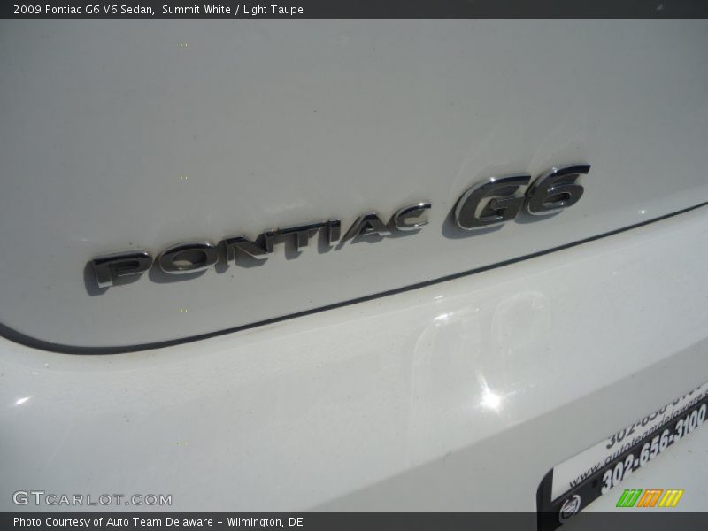 Summit White / Light Taupe 2009 Pontiac G6 V6 Sedan