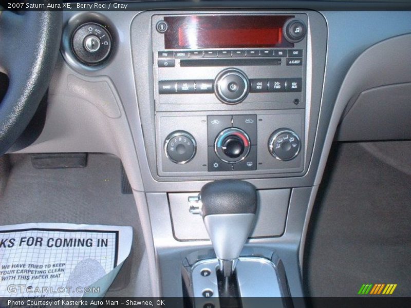 Berry Red / Gray 2007 Saturn Aura XE
