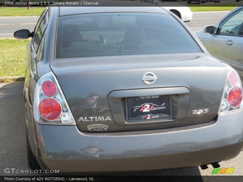 Smoke Metallic / Charcoal 2005 Nissan Altima 2.5 S