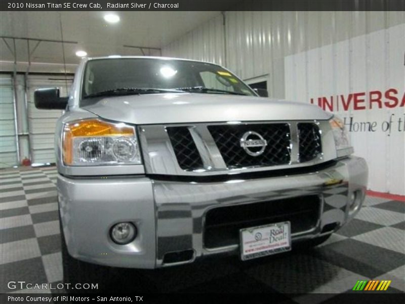 Radiant Silver / Charcoal 2010 Nissan Titan SE Crew Cab