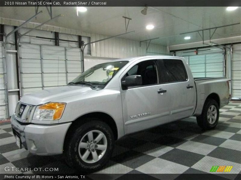 Radiant Silver / Charcoal 2010 Nissan Titan SE Crew Cab