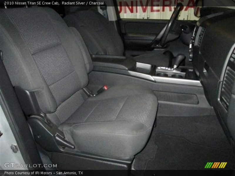 Radiant Silver / Charcoal 2010 Nissan Titan SE Crew Cab