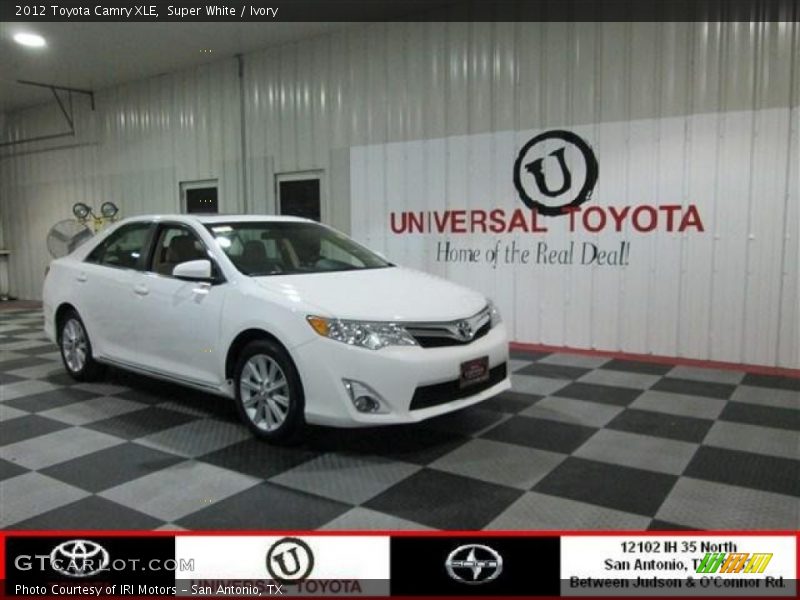 Super White / Ivory 2012 Toyota Camry XLE