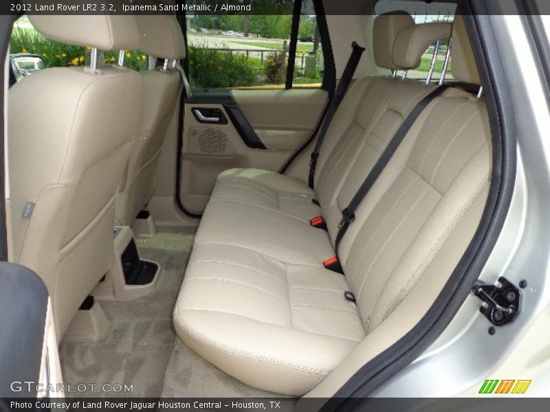 Ipanema Sand Metallic / Almond 2012 Land Rover LR2 3.2