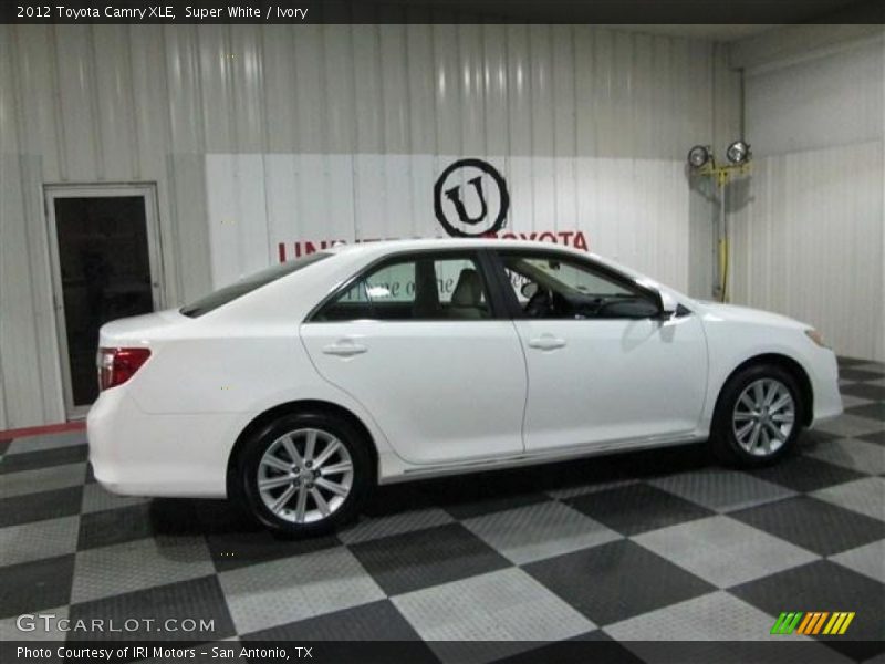 Super White / Ivory 2012 Toyota Camry XLE