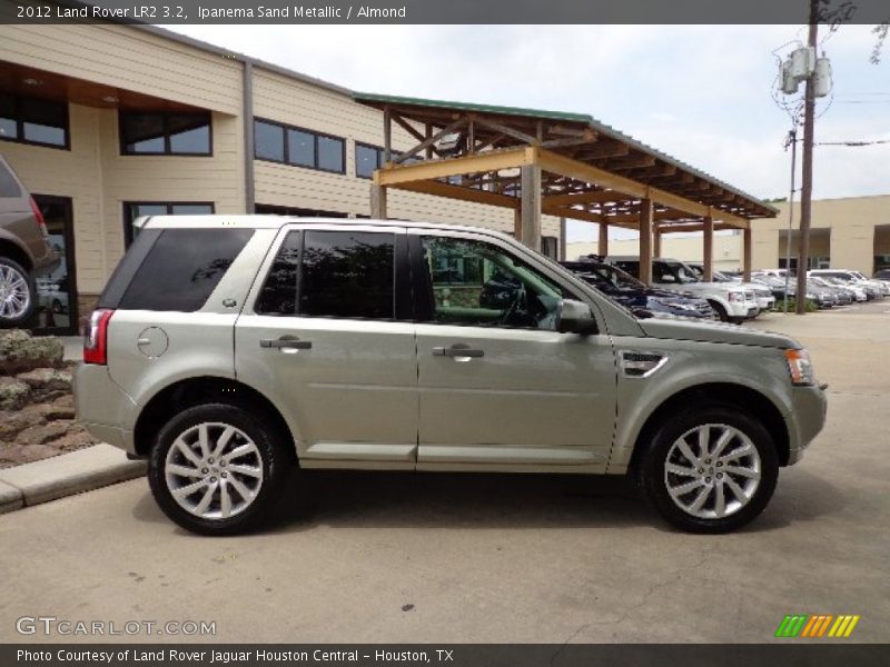 Ipanema Sand Metallic / Almond 2012 Land Rover LR2 3.2