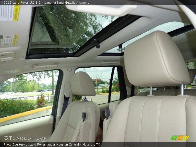 Ipanema Sand Metallic / Almond 2012 Land Rover LR2 3.2