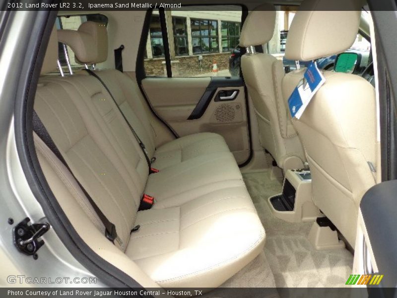 Ipanema Sand Metallic / Almond 2012 Land Rover LR2 3.2